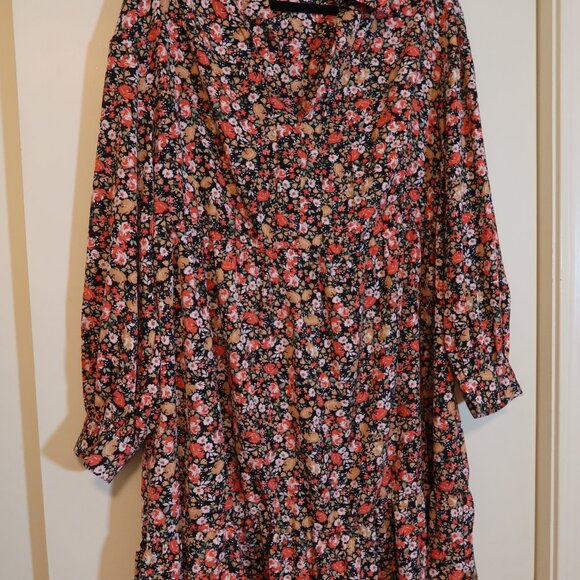 Floral Long Sleeve Dress - Picture 2 of 6